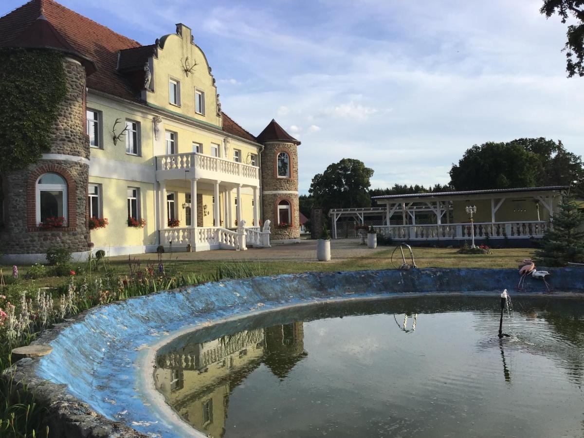 Hotel Gutshaus Darsikow Exteriér fotografie